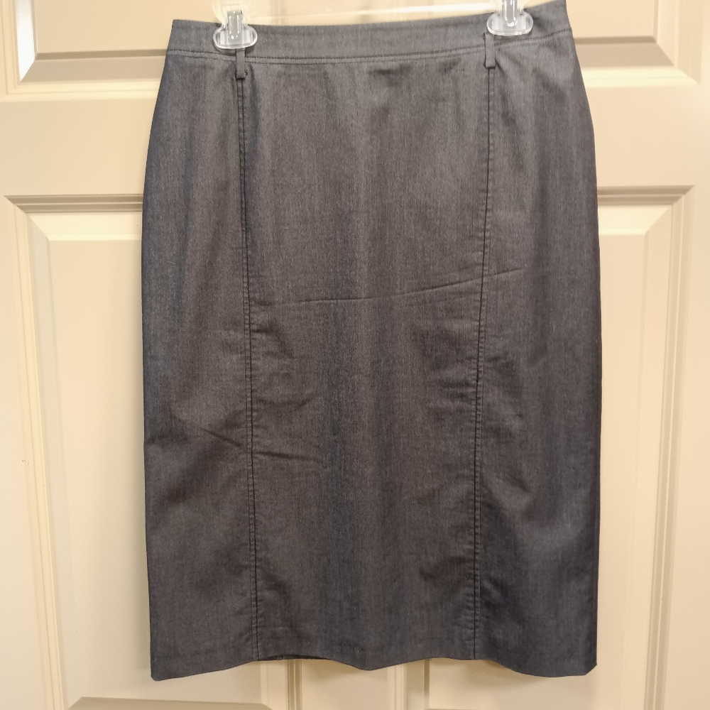 Olsen Europe pencil skirt - size 8